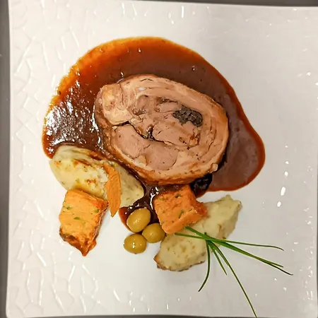 Logis De La Truffe Szálloda Sorges