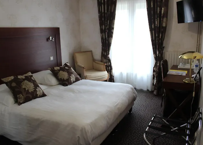 Logis De La Truffe Hotel