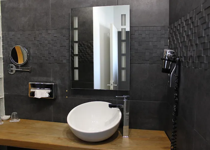 Logis De La Truffe Hotel 3*