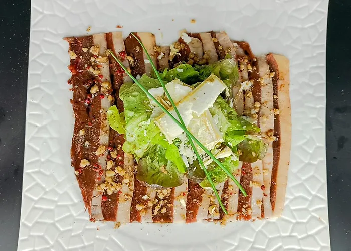 Hotel Logis De La Truffe Sorges