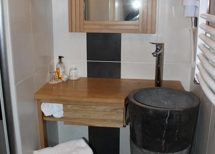Logis De La Truffe 3*