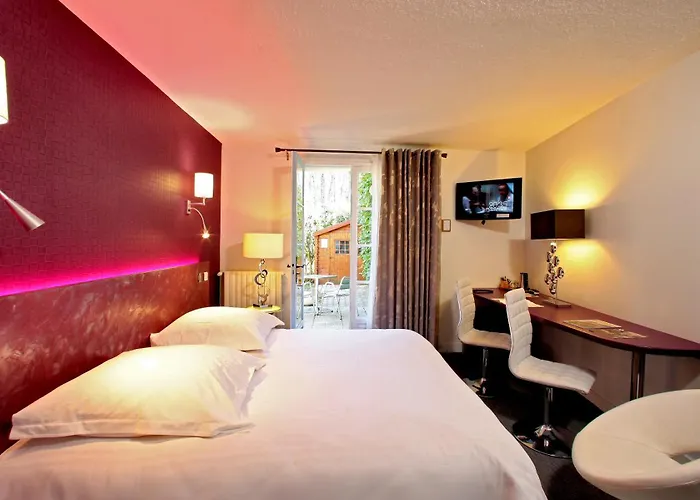 Logis De La Truffe Hotel 3*